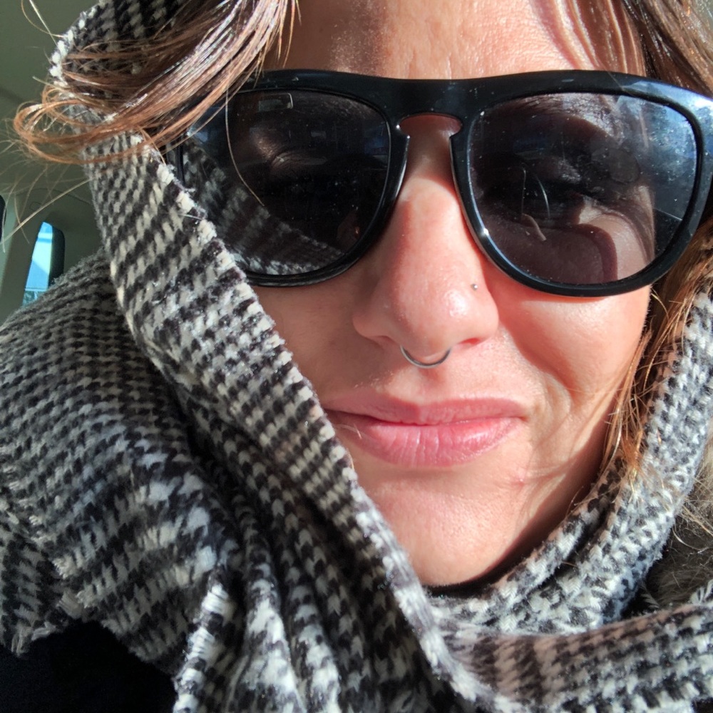 Meet your Posher, Val